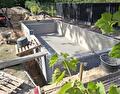 Dit natuurzwembad is in aanbouw